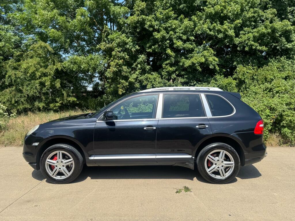 Porsche Cayenne S Black #7