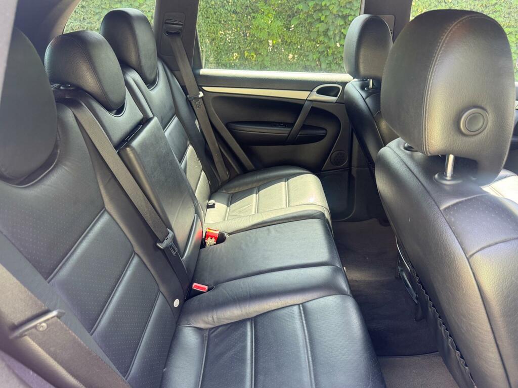 Porsche Cayenne S Black #16