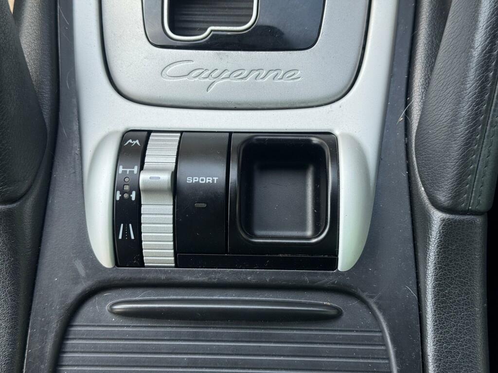 Porsche Cayenne S Black #19
