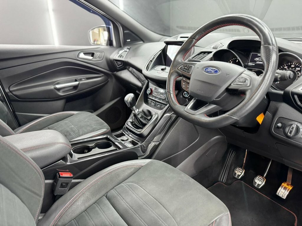 Ford Kuga 2L St-line AV69WZT White #6