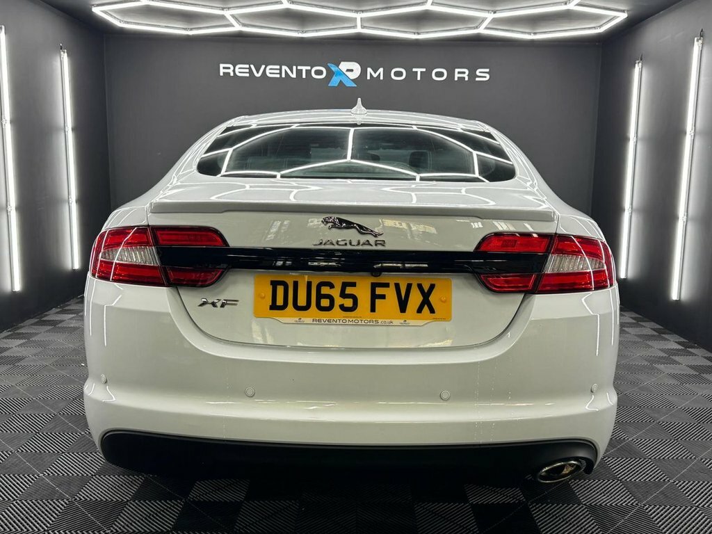 Jaguar XF 2.2L R-sport Black DU65FVX White #4