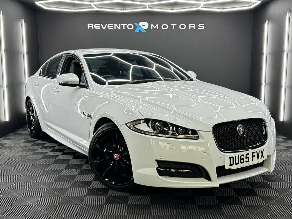 Jaguar XF 2.2L R-sport Black White