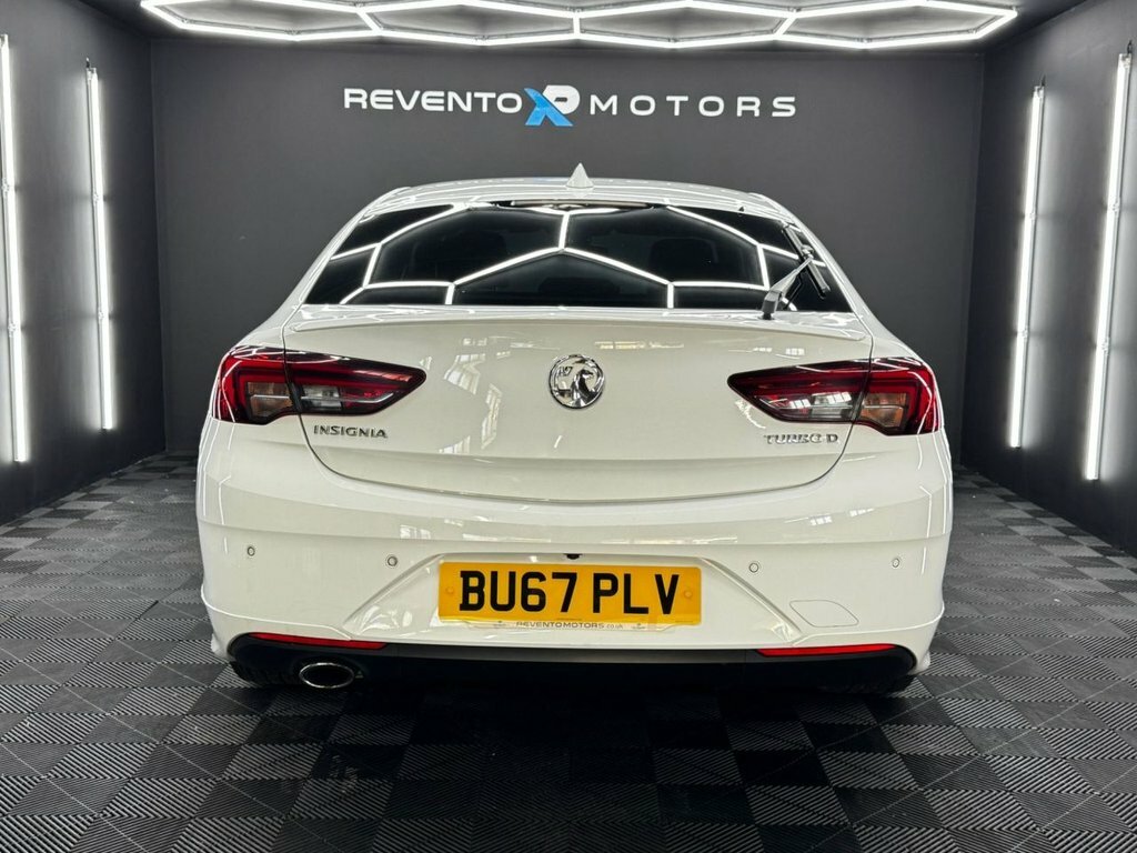 Vauxhall Insignia 2L Sri Vx Line Nav BU67PLV White #4