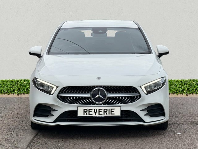 Mercedes-Benz A Class 1.3 A180 Amg Line Hatchback 7G-dct Euro White #2