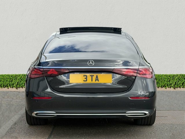 Mercedes-Benz E Class 2.0 E220dh Mhev Exclusive Edition Saloon Diese Grey #6