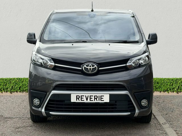 Toyota Proace Verso 2.0D Family Medium Mpv Mwb Euro 6 Grey #2