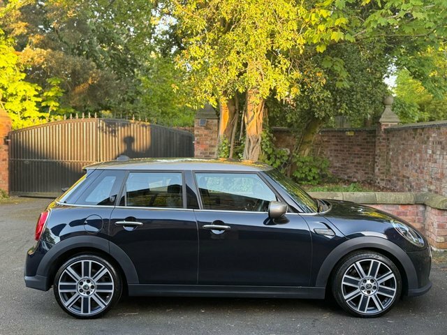 Mini Hatch 2022 1.5 Cooper Exclusive Hatchback Man PF71GOU Black #5