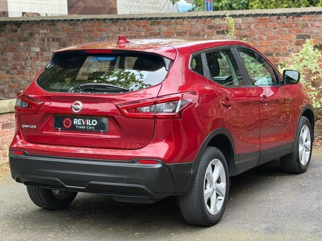 Nissan Qashqai 2018 1.5 Dci Acenta Premium Suv PK68ZCV Red #6