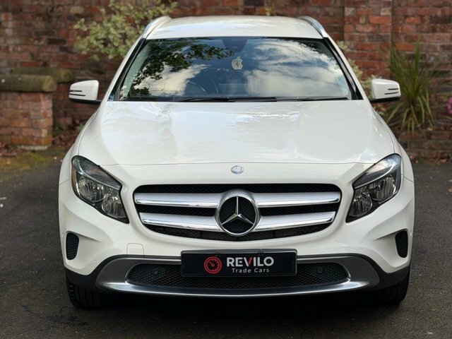 Mercedes-Benz GLA Class 2016 2.1 Gla200d Sport Executive Suv HF16RYT White #3