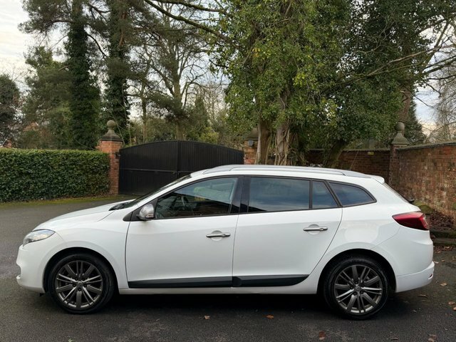 Renault Megane 2011 1.5 Dci Gt Line Tomtom Sport Tourer Diese White #2