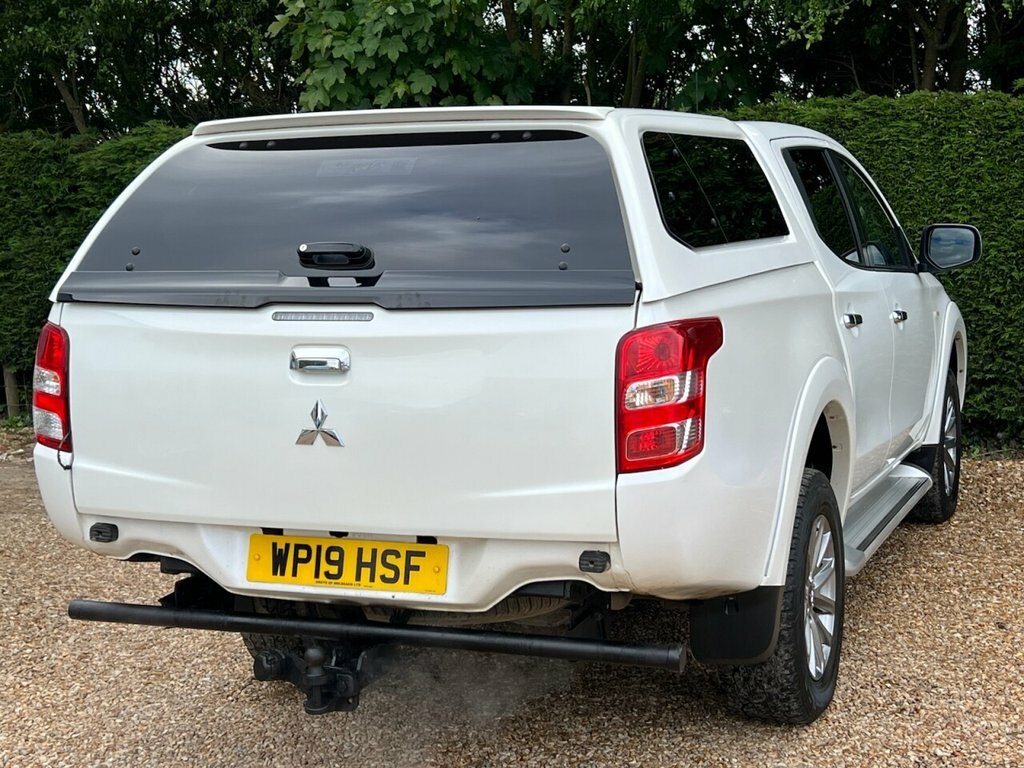 Mitsubishi L200 2.4L Dc Titan WP19HSF White #6