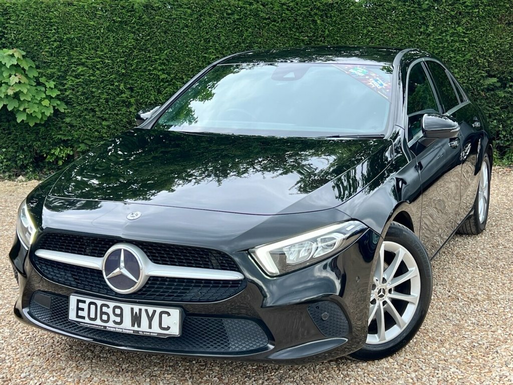 Mercedes-Benz A Class 1.5L Sport EO69WYC Black #2