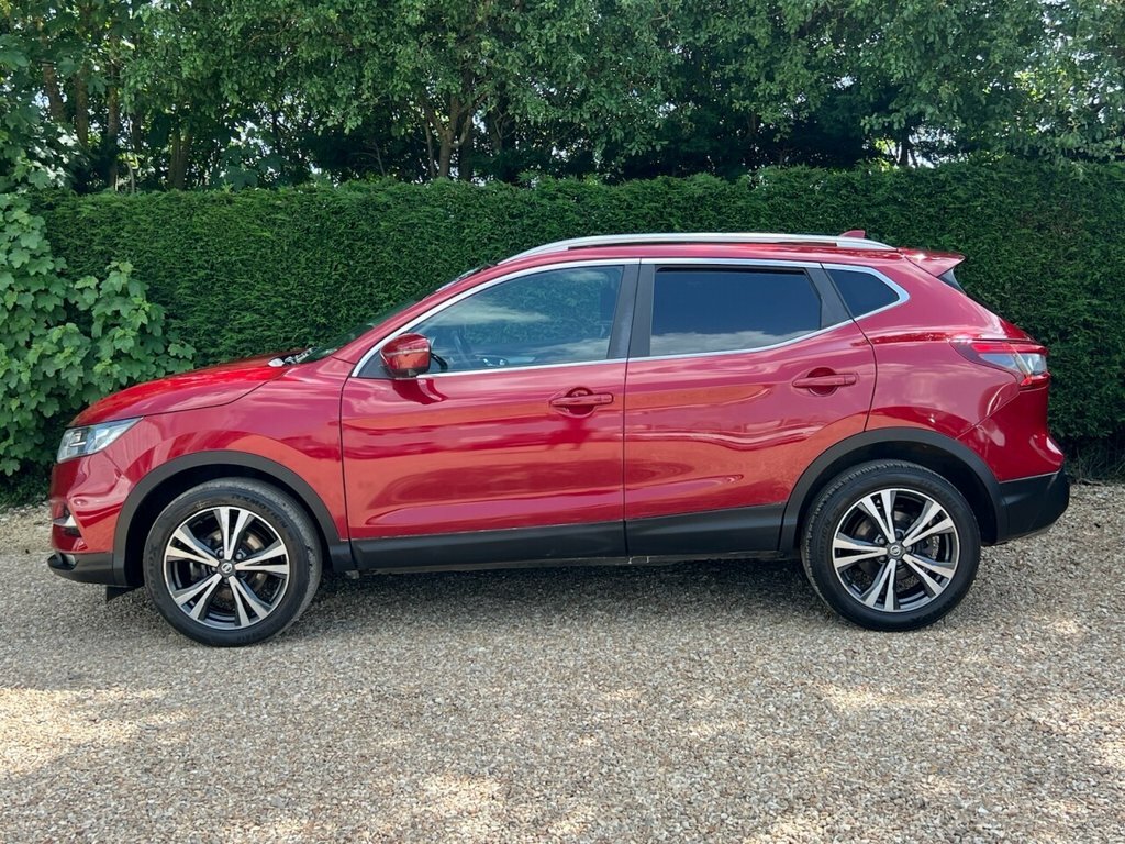 Nissan Qashqai 1.2L N-connecta KW18ZKN Red #5