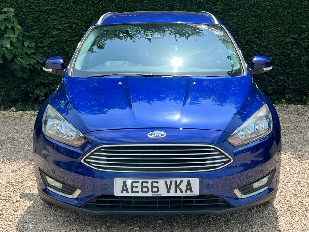 Ford Focus 1L Titanium AE66VKA Blue #3
