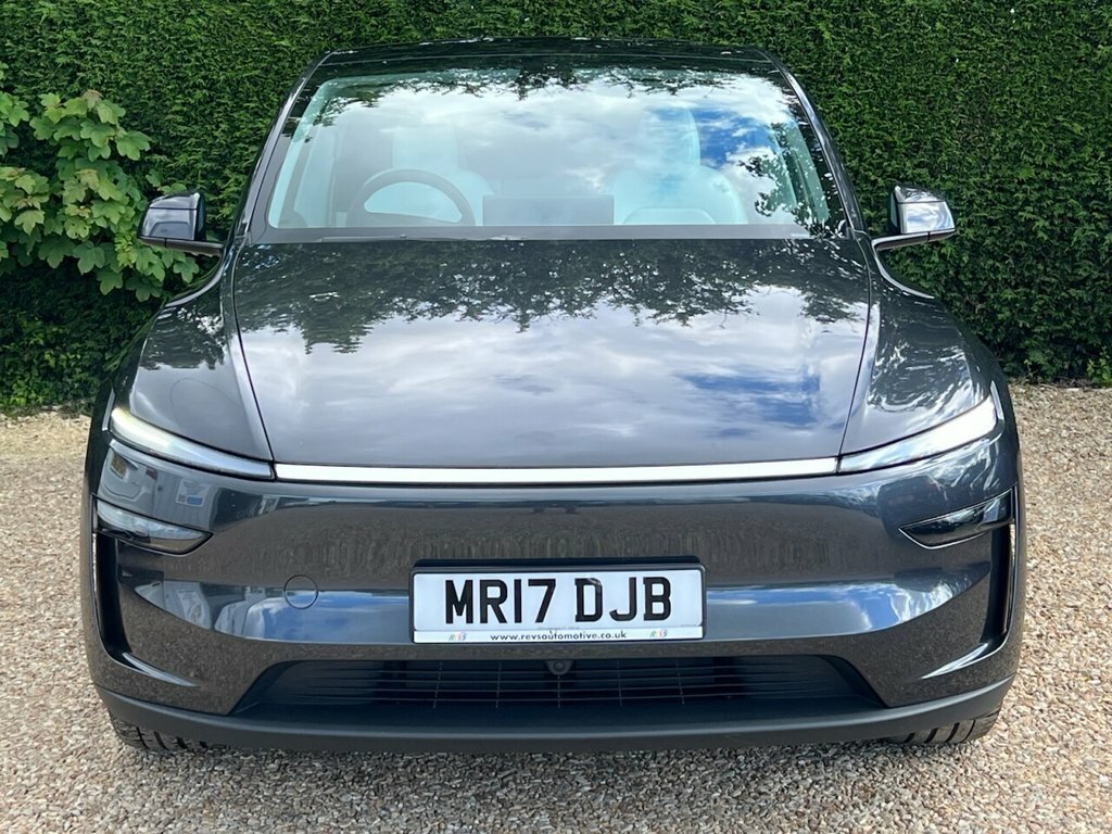 Tesla Model Y Suv MR17DJB Grey #3