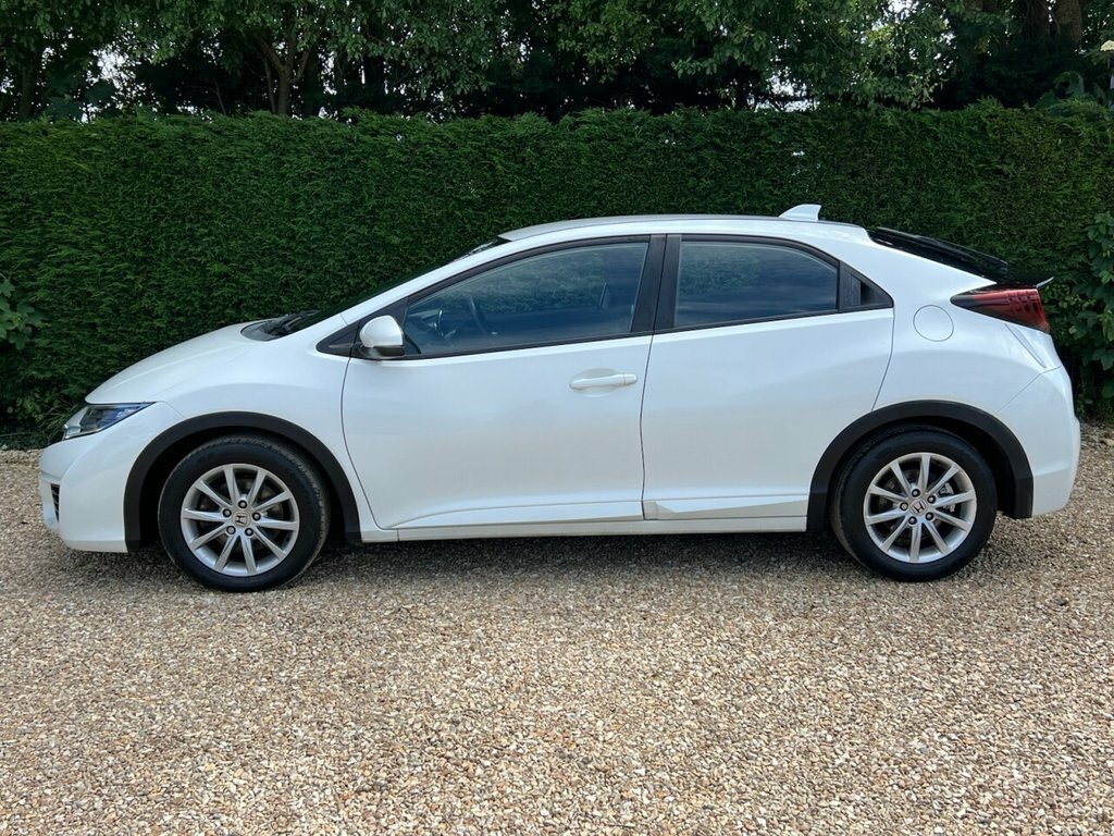 Honda Civic 1.6L S White #5