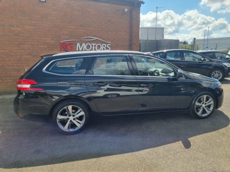 Peugeot 308 1.5 Bluehdi 130 Allure - 2019 19 EN19HRF Black #4