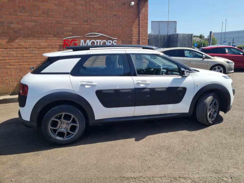 Citroen C4 Cactus 1.2 Puretech 82 Feel - 2017 17 YE17YMC White #2