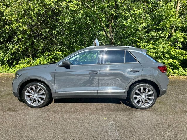 Volkswagen T-Roc Suv RE68ZCJ Grey #2