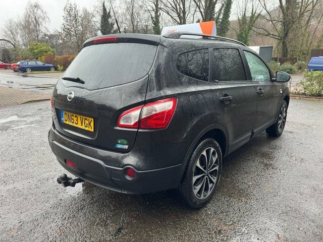 Nissan Qashqai+2 Suv Black #4