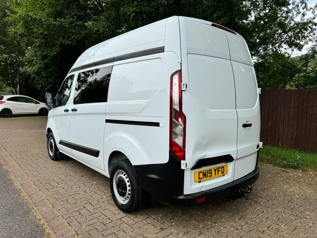 Ford Transit Custom Mpv CN19YFD White #3