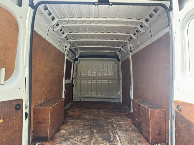 Citroen Relay 2018 68 2.0 White #9