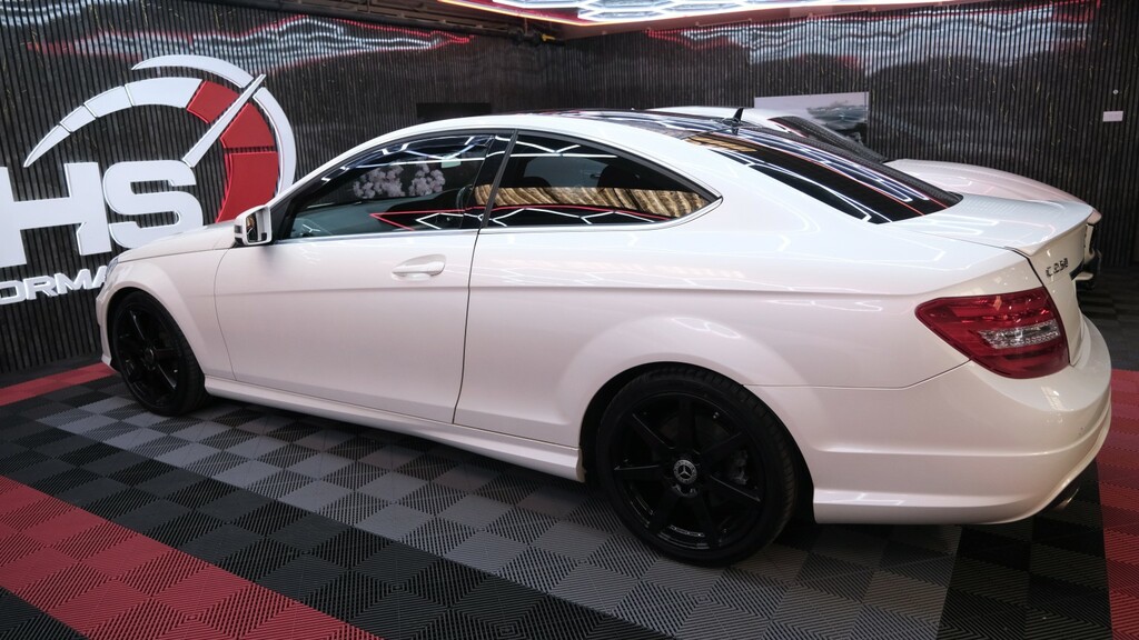 Mercedes-Benz C Class Coupe 2.1 C250 Cdi Amg Sport Edition 201464 LT64SVX White #3