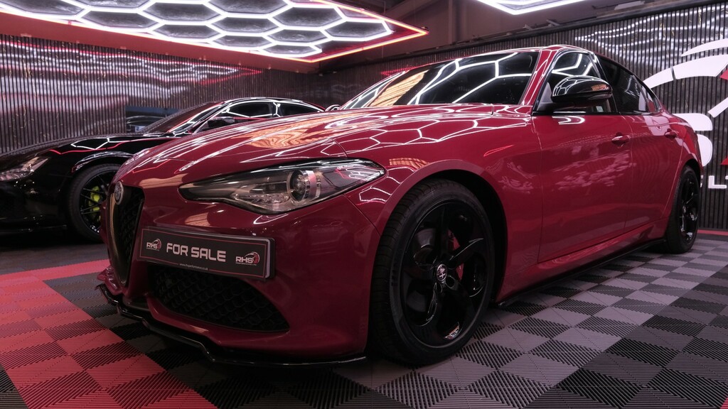 Alfa Romeo Giulia Saloon 2.2 Giulia E6b 2.2 Turbo 180Hp Speci Red