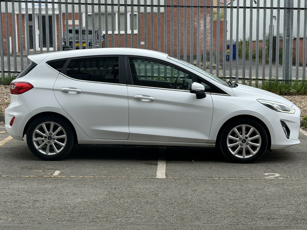 Ford Fiesta Hatchback 1.5 Tdci Titanium 201969 GL69RKV White #5