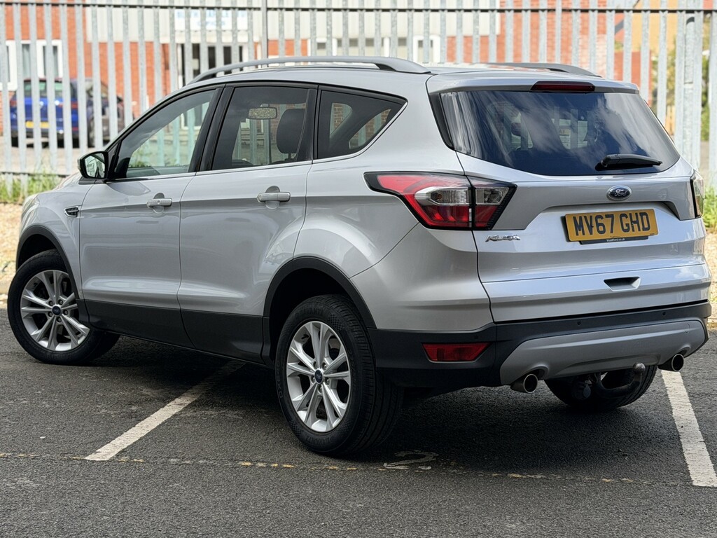 Ford Kuga Suv 2.0 Tdci Titanium 201767 MV67GHD Silver #2