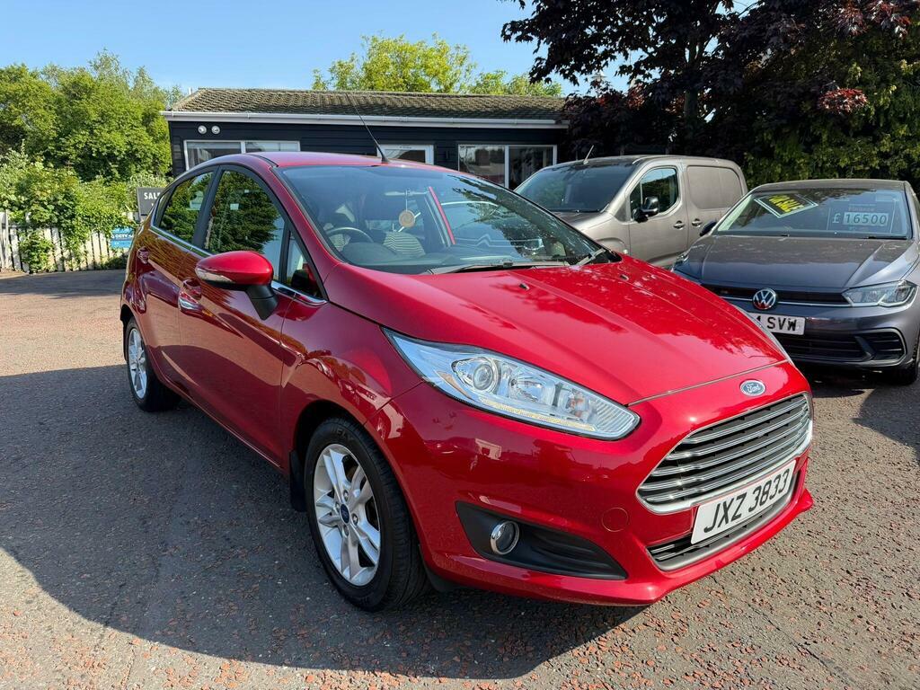 Ford Fiesta 1.5 Tdci Zetec Euro 6 Red