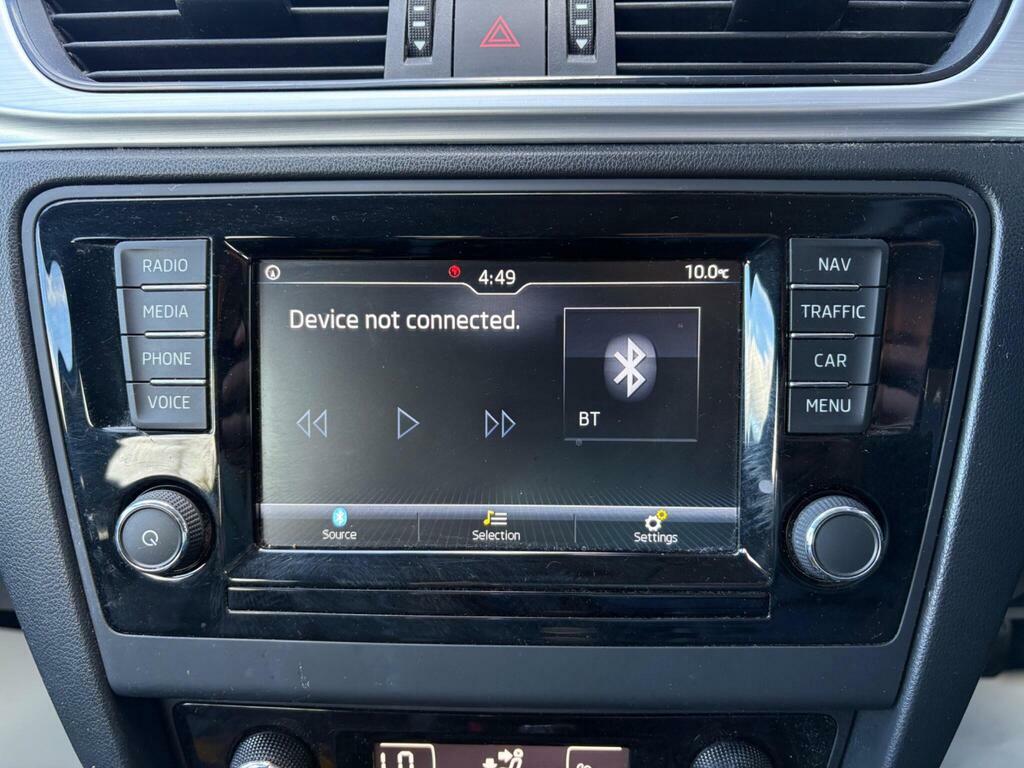 Skoda Rapid Spaceback Spaceback Se Sport Tsi Dsg White #16