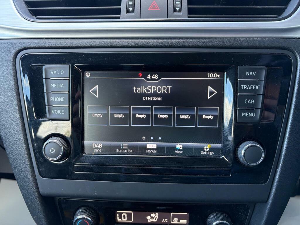 Skoda Rapid Spaceback Spaceback Se Sport Tsi Dsg White #15