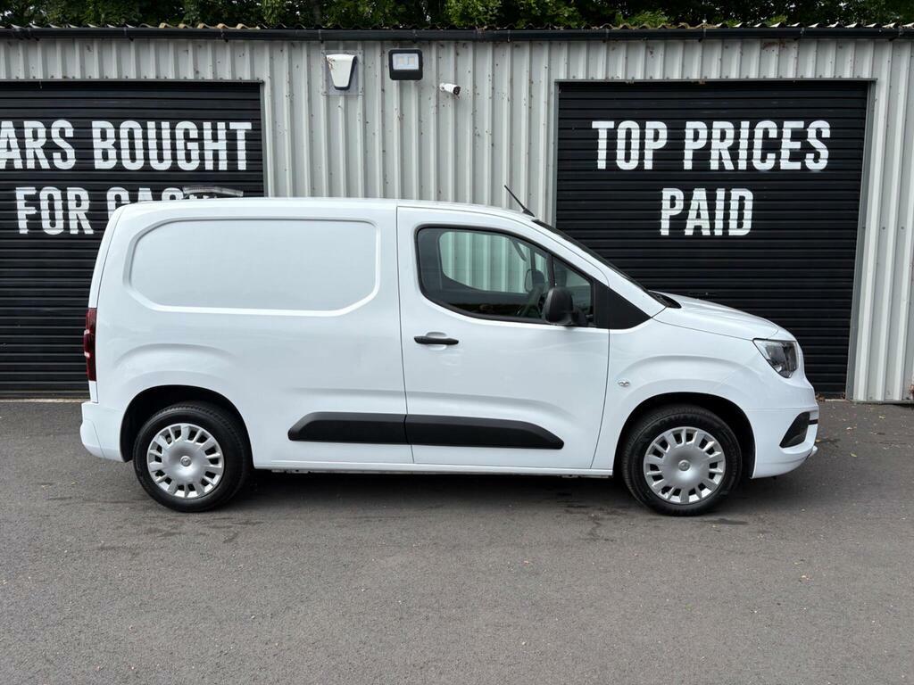 Vauxhall Combo 1.5 Turbo D 2000 Sportive L1 H1 Euro 6 XGZ6002 White #2