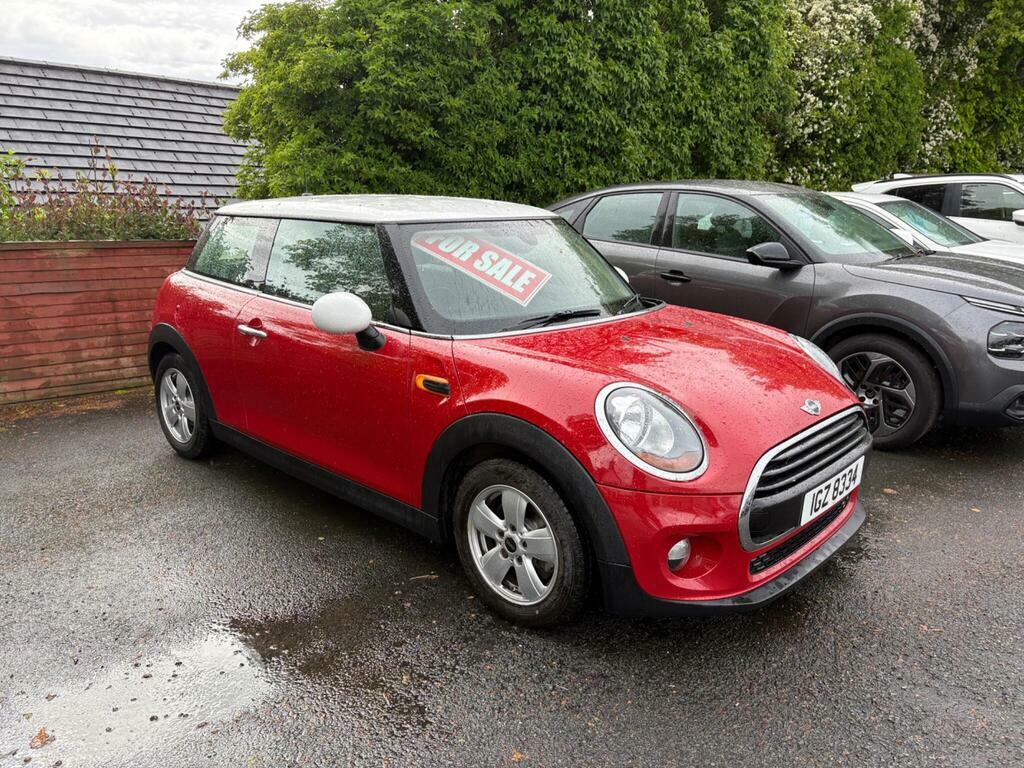 Mini Hatch 1.5 Cooper Euro 6 S S Red