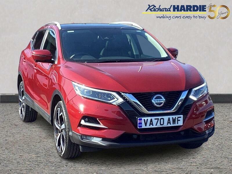 Nissan Qashqai 1.3 Dig-t N-motion Euro 6 Ss Red