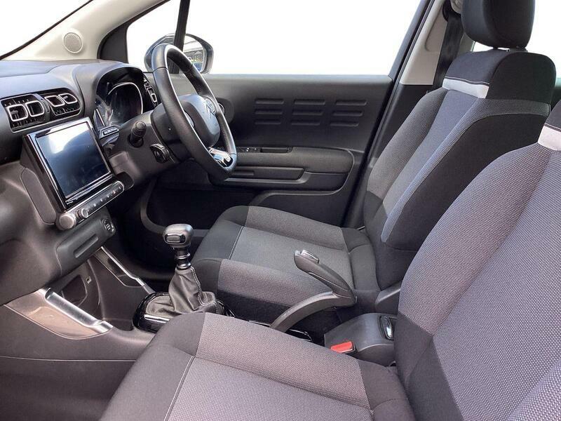 Citroen C3 1.2 Puretech Shine Euro 6 Ss VE22BXP White #3