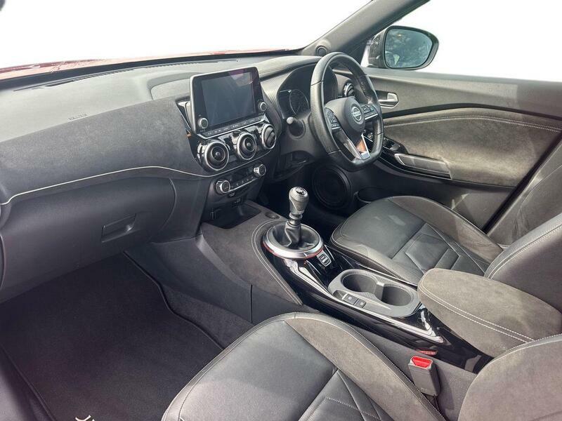 Nissan Juke 1.0 Dig-t Tekna Euro 6 Ss YT70GUW Red #3