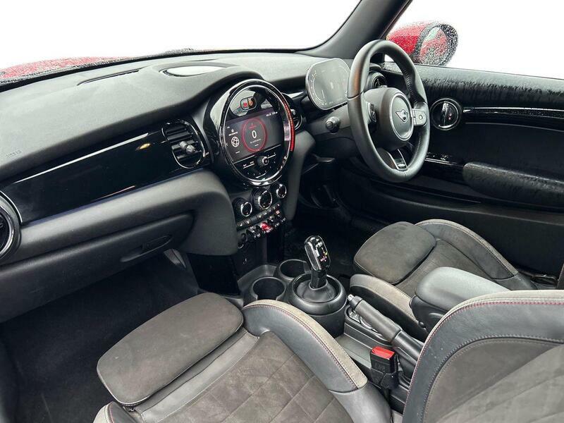 Mini Hatch 1.5 Cooper Sport Hatchback Steptronic E NC73XML Red #3