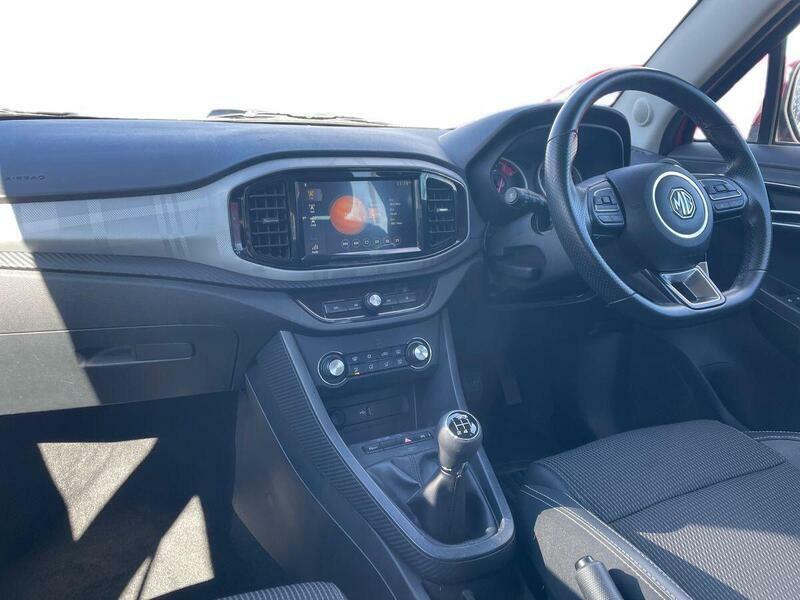 MG MG3 1.5 Vti-tech Exclusive Nav Euro 6 Ss NL70AYA Red #3