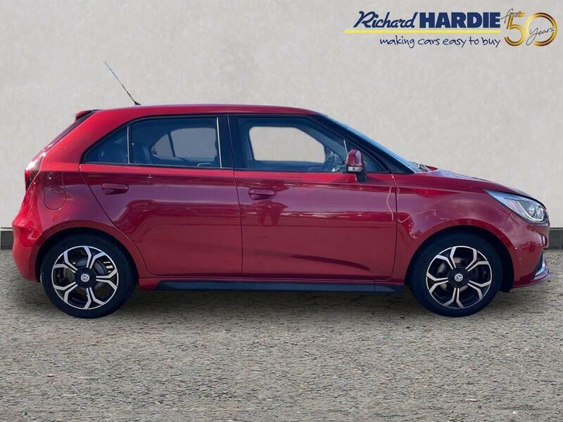 MG MG3 1.5 Vti-tech Exclusive Nav Euro 6 Ss NL70AYA Red #4