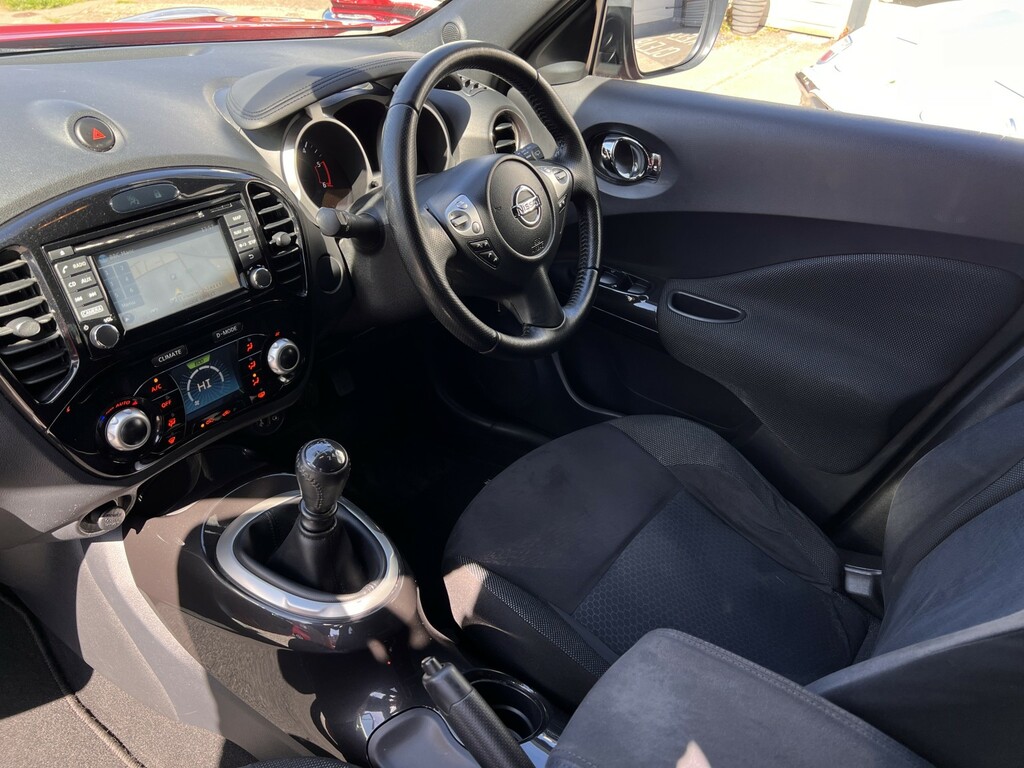 Nissan Juke 1.5 Dci 8V Acenta Premium DA65YOM Red #2