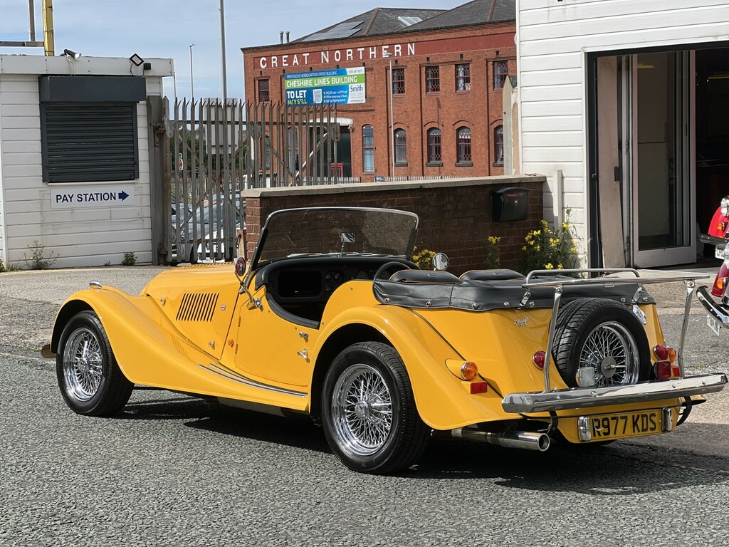 Morgan Plus Four 2.0 Four Seater Yellow #5