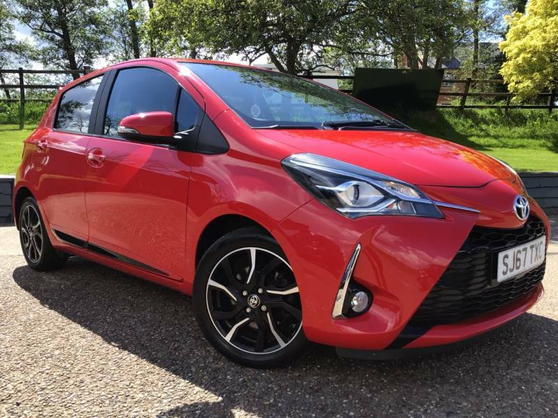 Toyota Yaris 1.5 Vvt-i Design - 2017 67 Red