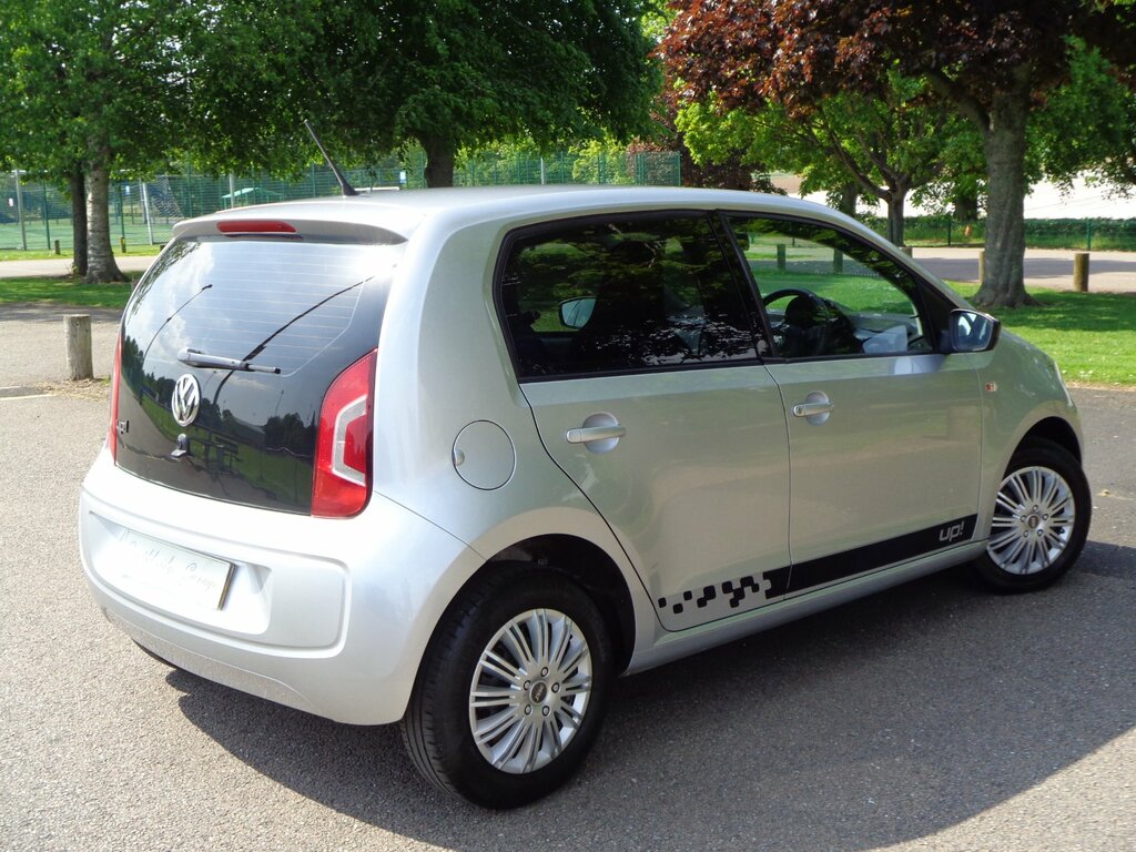 Volkswagen Up 1.0 Move Up 5-Door SD65XTA Silver #3