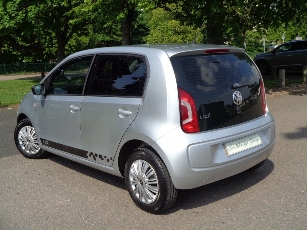 Volkswagen Up 1.0 Move Up 5-Door SD65XTA Silver #4