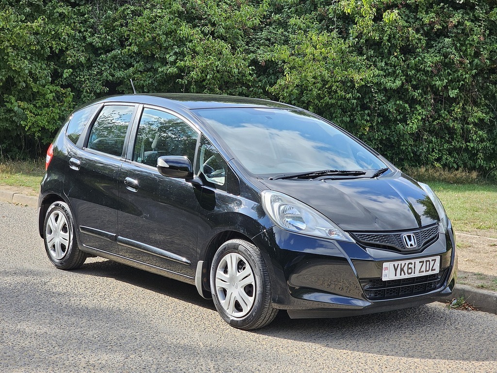 Honda Jazz I-vtec Es Black