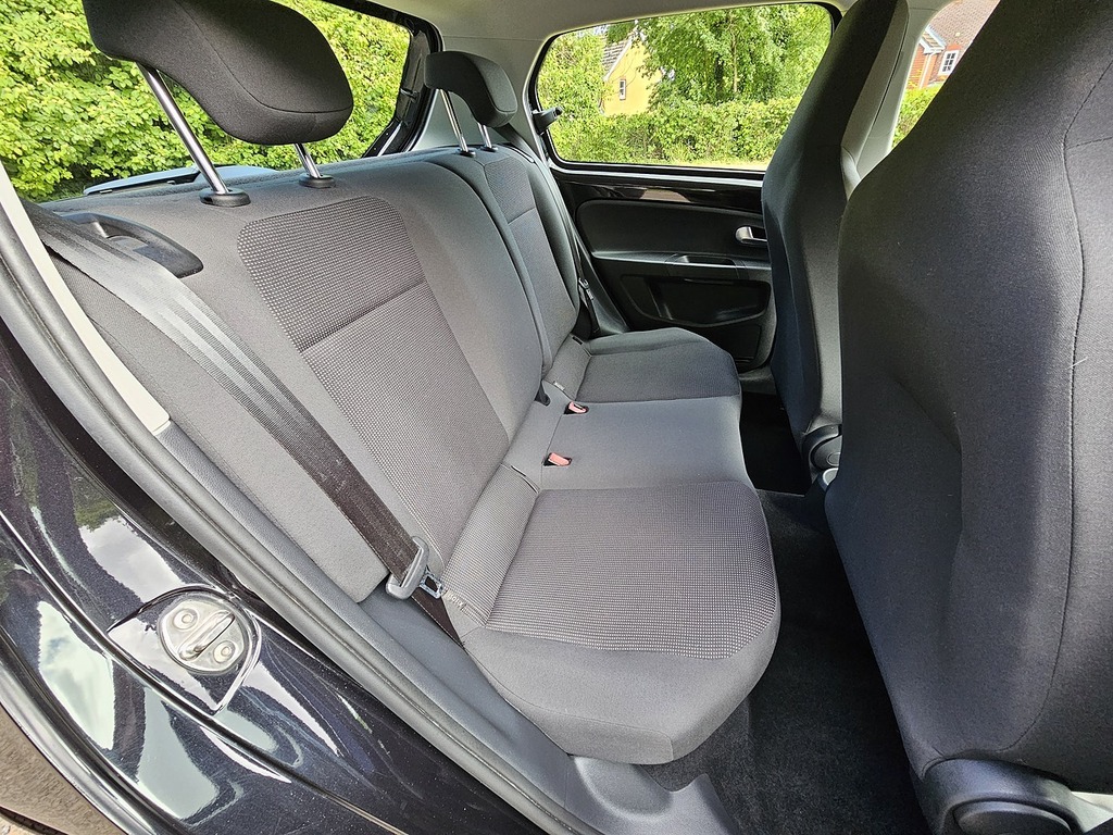 Volkswagen Up High Up DA14NYT Black #6