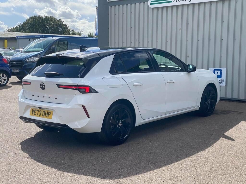 Vauxhall Astra 2024 1.2 Turbo Gs Hatchback Euro VE73OHP White #4