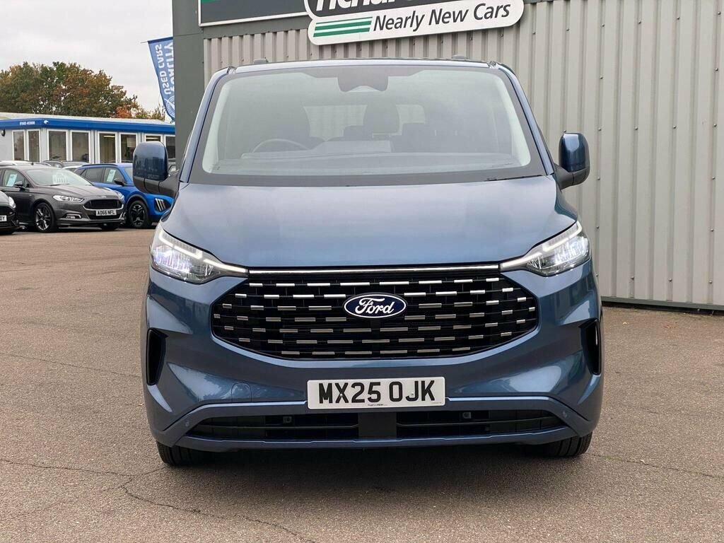 Ford Tourneo Custom 2025 2.0 320 Ecoblue Titanium Luxe Minibus Double Blue #2